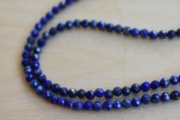 Steinschmuck