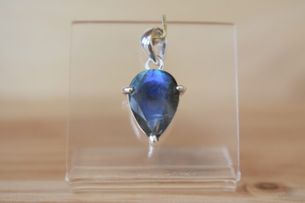 Steinschmuck