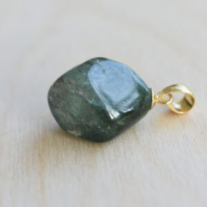 Steinschmuck