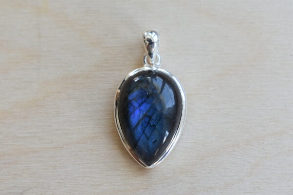 Steinschmuck