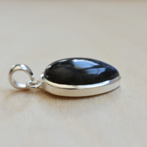 Steinschmuck