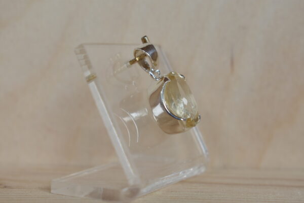 Steinschmuck